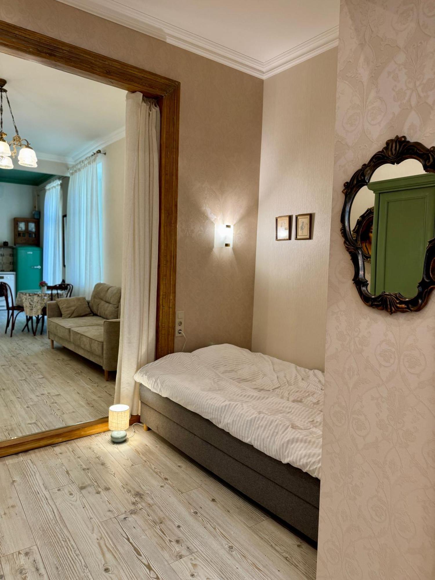 Elite Apart Near Svoboda Avenue Lviv Luaran gambar